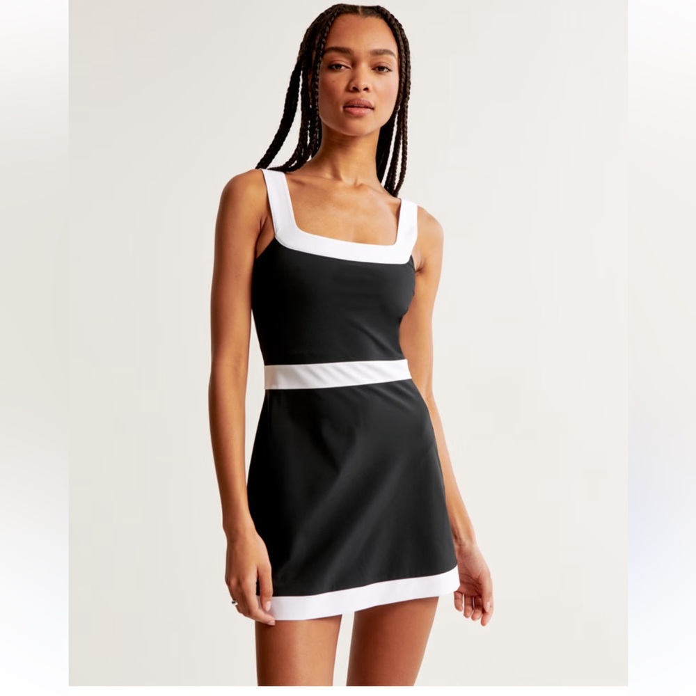 Abercrombie & Fitch Black and White Mini Dress